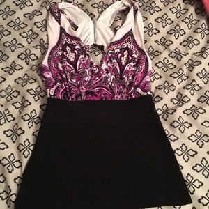 NWOT: Rampage top - Small